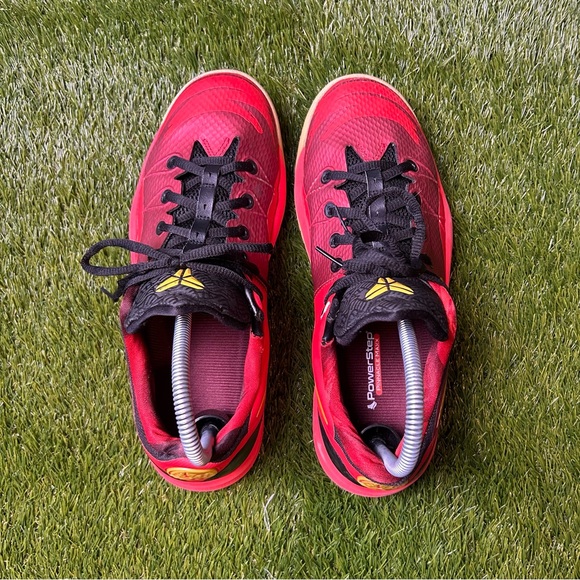 Nike Zoom Kobe Venomenon Sneakers - Picture 5 of 7